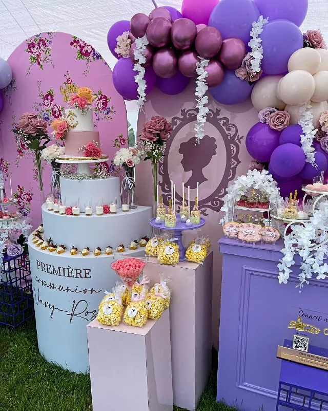 Royal Dessert Display