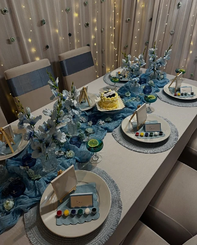 Blue Floral Dinner Setting