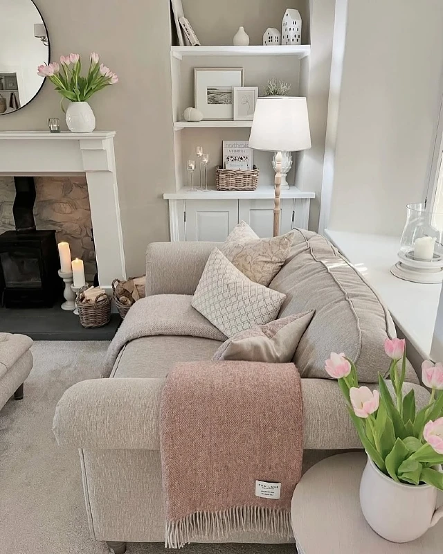 Soft Pastel Accents
