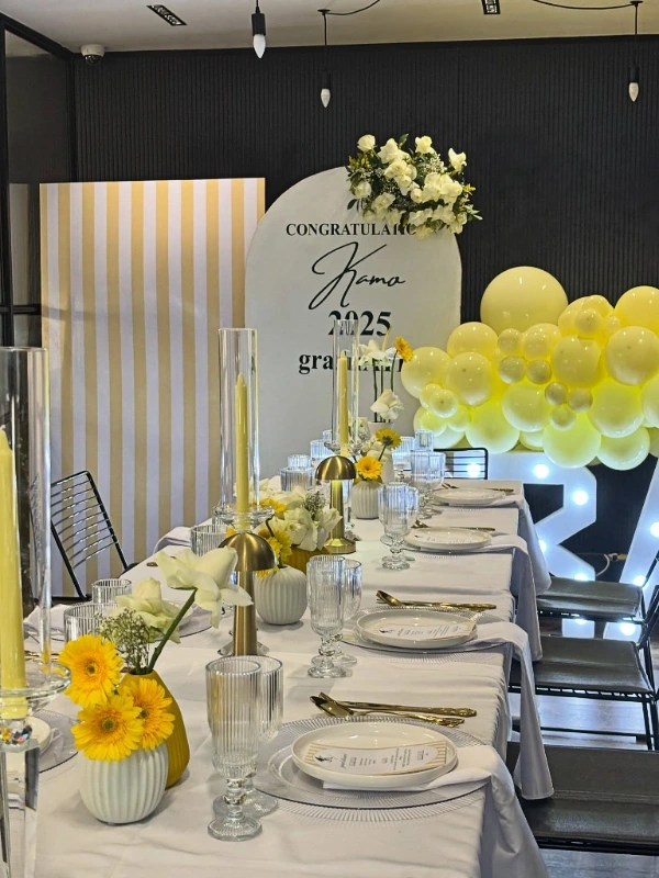 Sunshine Yellow Tablescape