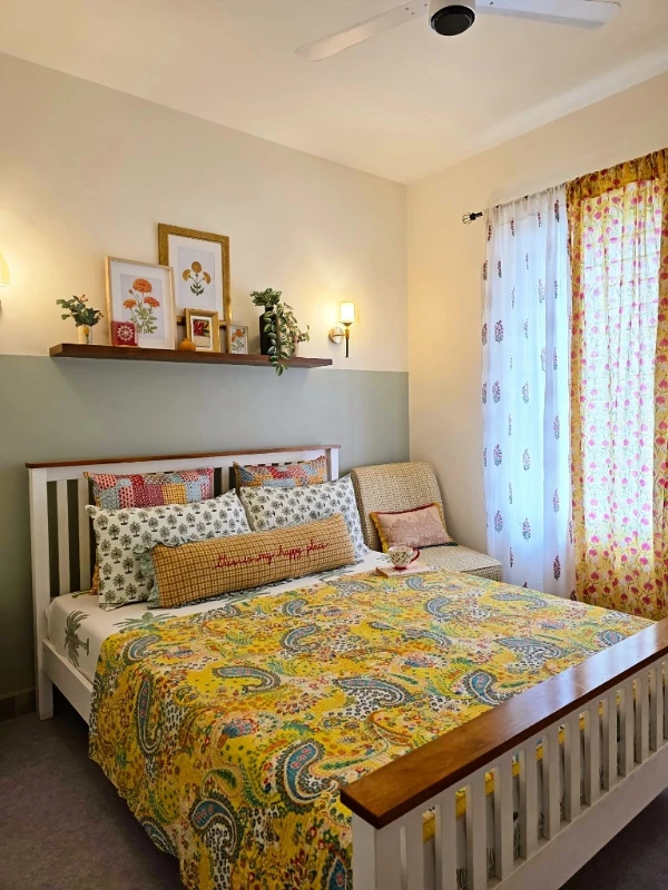 Two Tone Wall Accents