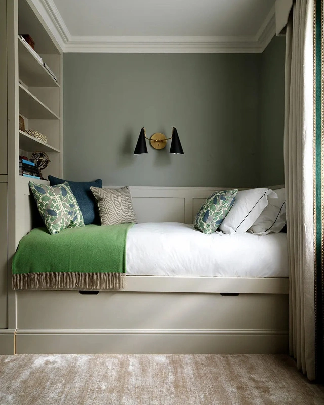 Built in Daybed Nooks