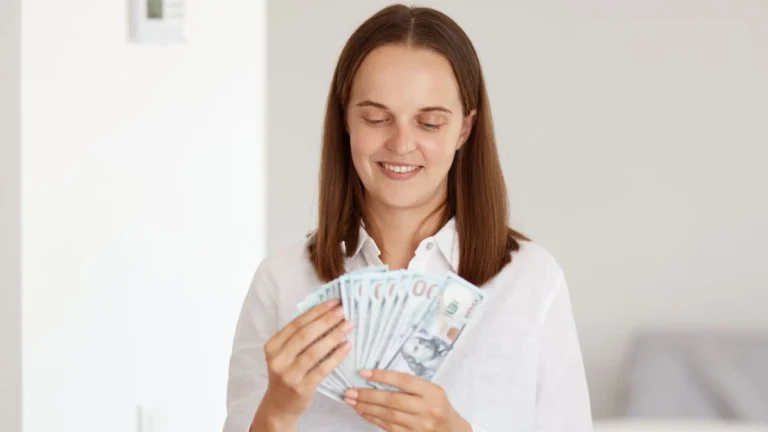 Minimalism Saved Me $14,000 Last Year — The Exact Method I Used
