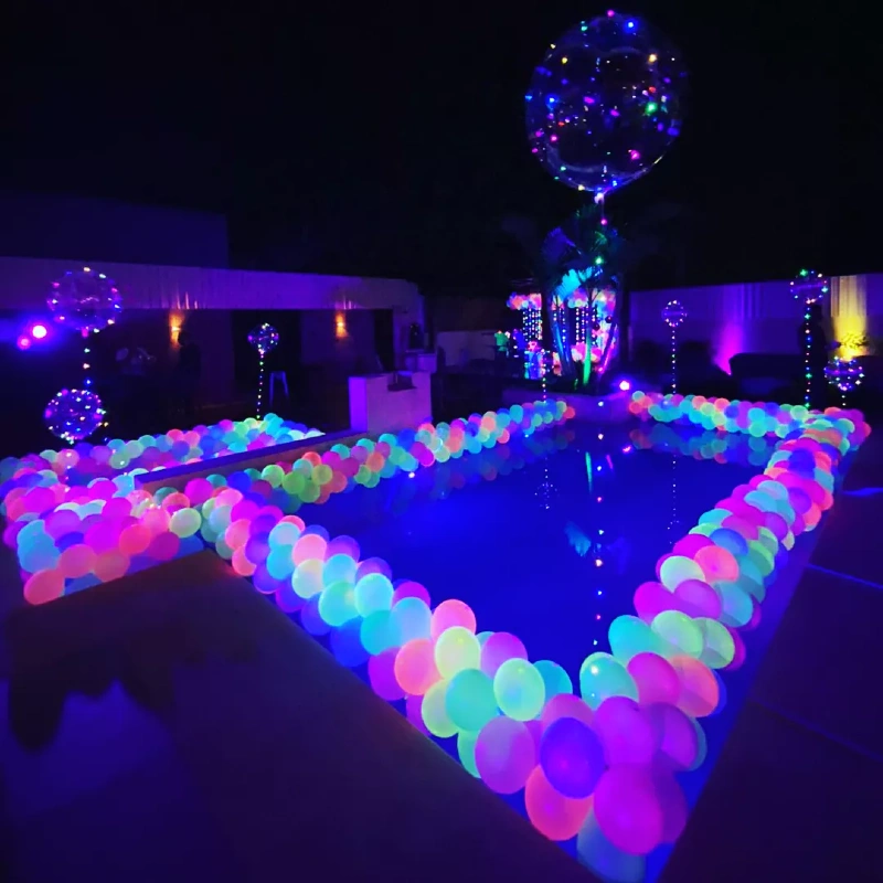 Illuminated Poolside Balloon Border