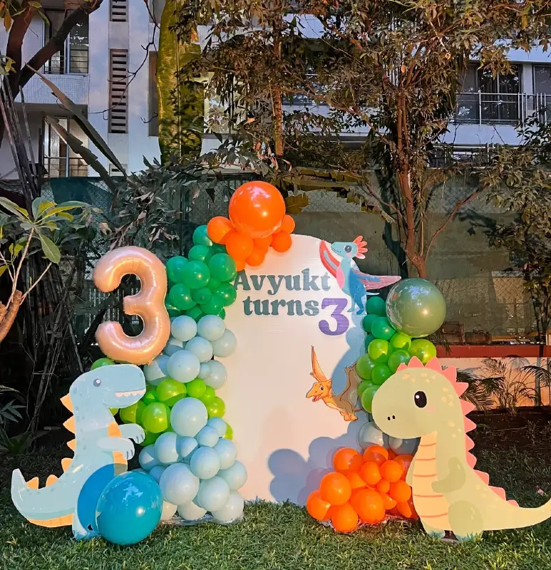 Playful Jungle Arch Display