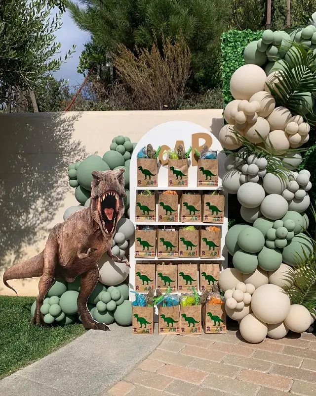 T-Rex Favor Bag Station