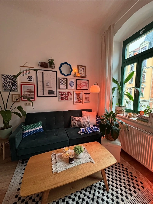 Damage Free Gallery Wall