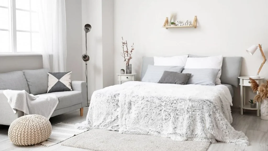 Bedroom Basics That Sell the Dream for $40