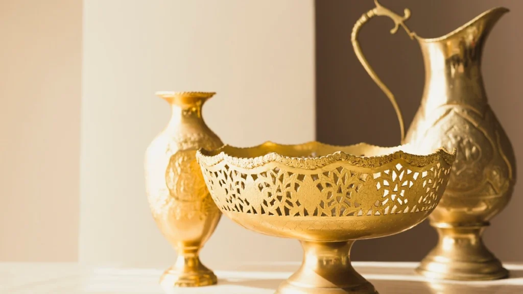 Small Decorative Objects With Big Margin Potential