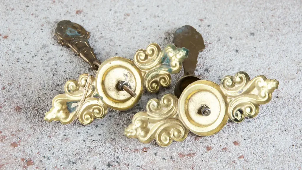 Where to Find Cheap Dresser Knobs Under $20