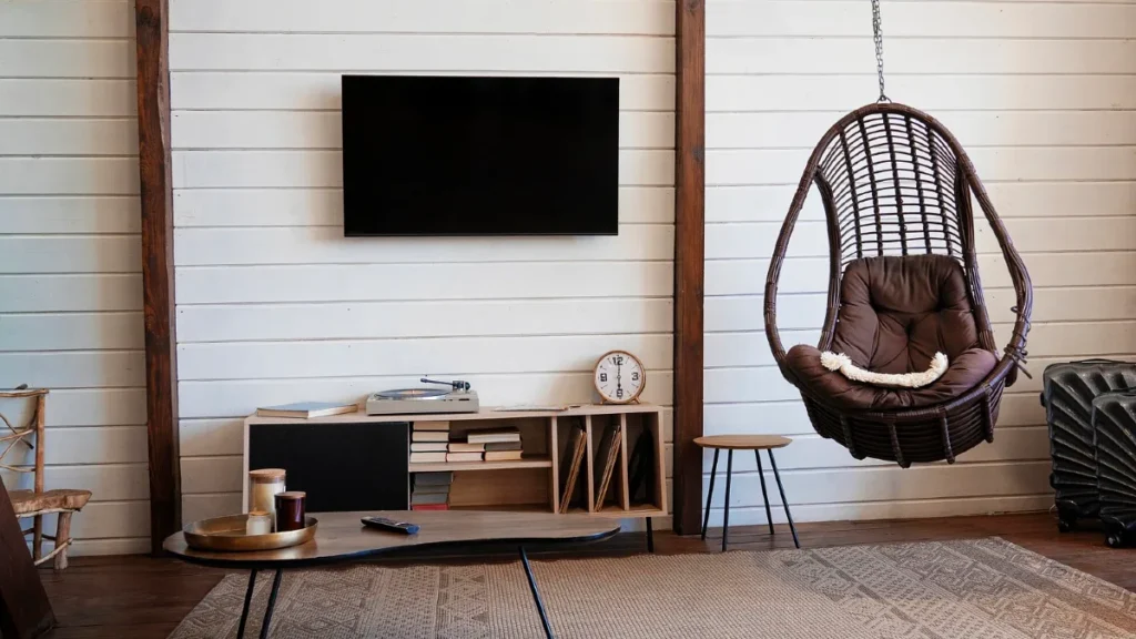 Styling the Upgraded Furniture to Match the Room