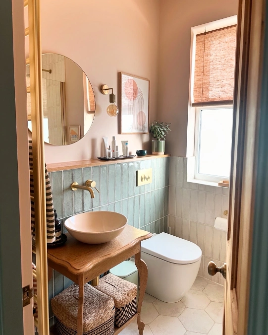 Peach Walls and Sage Tile