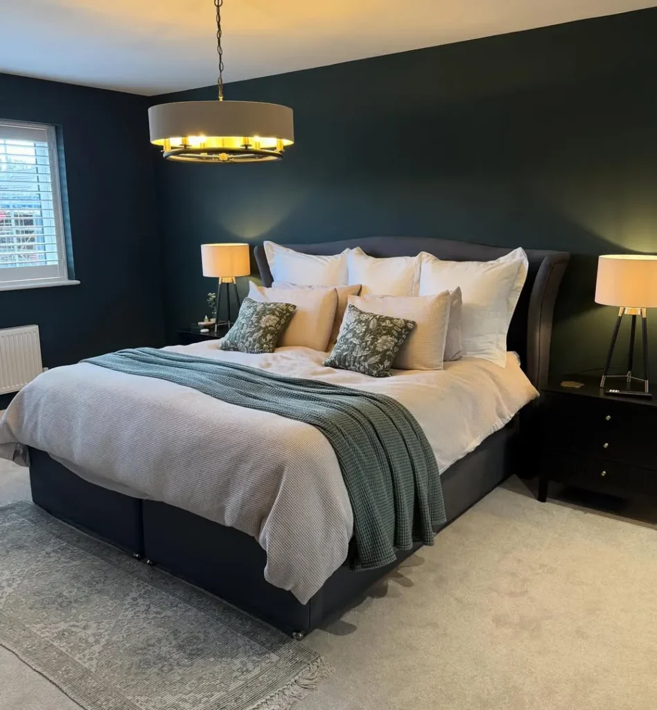 A Relaxed Charcoal and Green Setup