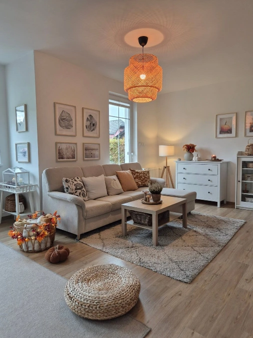 Soft Neutrals with Warm Woven Texture