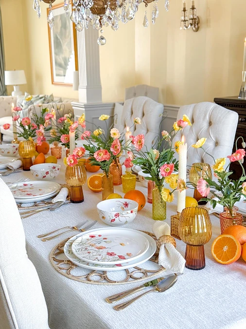 Citrus Blooms and Amber Glass Table