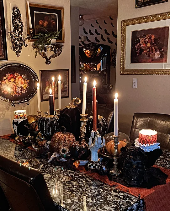 Velvet Pumpkins with Antique Candlelight
