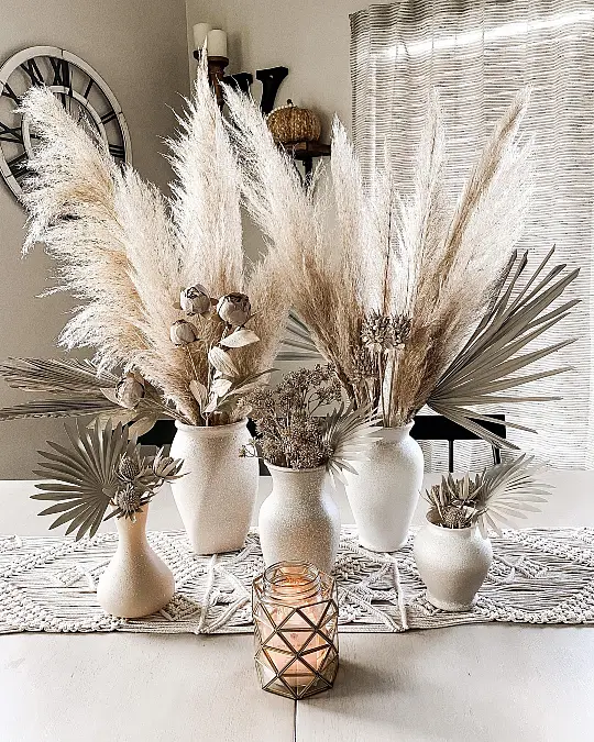Neutral Pampas Table Arrangement